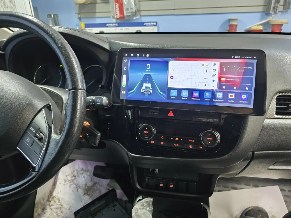 ��������� Mitsubishi Outlander 3 LUX7862 12,3 �����