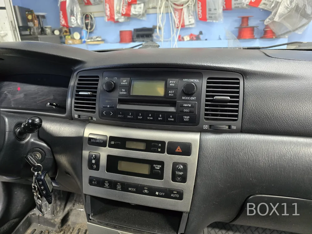 ���������� ����� Toyota Corolla 2001-2006 9* 22-038